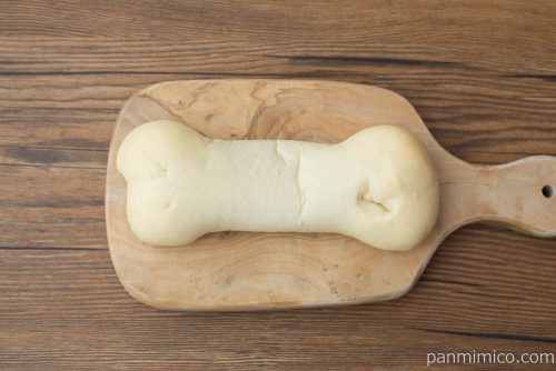 骨みたいなぱん【ローソン】上から見た図