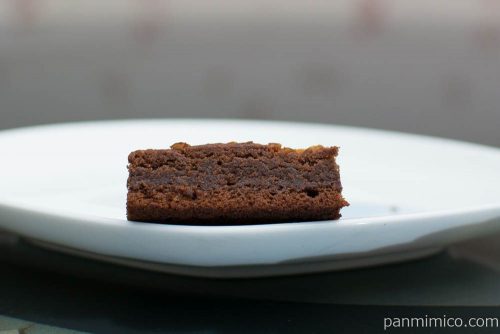 ブランのショコラケーキ　1個【ローソン】断面図