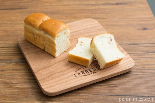 朝のしっとりくるみパン２個入【神戸屋】断面図