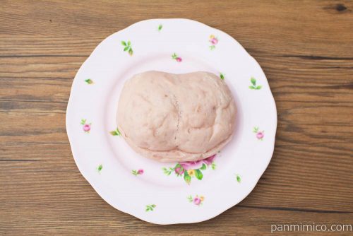 マチノパン　いちごバターサンド 【ローソン】上から見た図