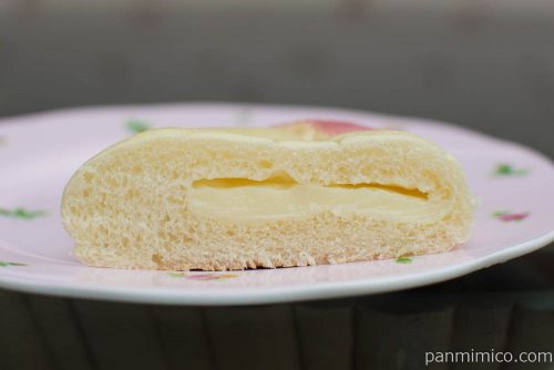 イヌみたいなぱん【ローソン】断面図