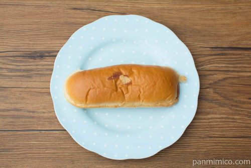 クリームを味わうクリームパン【ファミリーマート】上から見た図