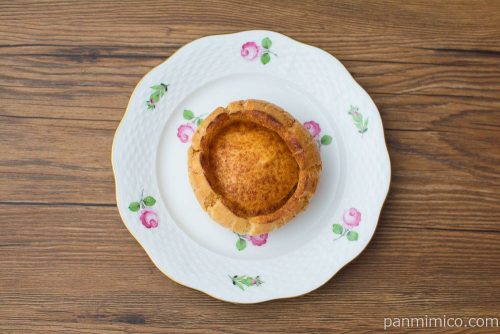 チー2シュー　-チーズチーズケーキシュー-【ローソン】上から見た図