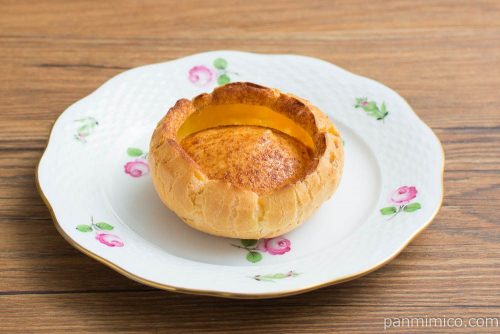 チー2シュー　-チーズチーズケーキシュー-【ローソン】横から見た図