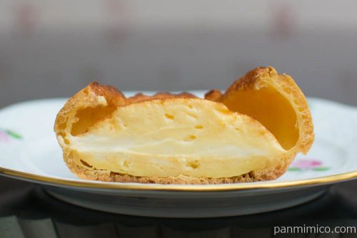 チー2シュー　-チーズチーズケーキシュー-【ローソン】断面図