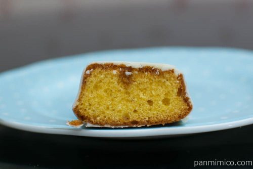 プリン風味ケーキ【ヤマザキ】断面図