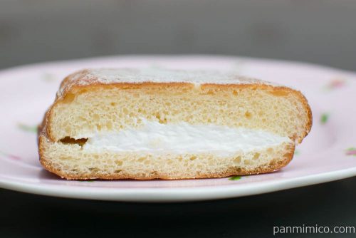 サンベニエ（生乳ホイップ）【ヤマザキ】断面図