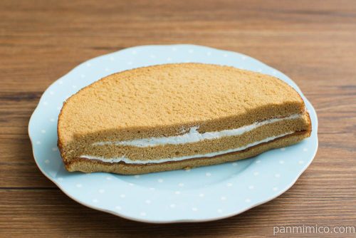 黒糖スペシャル（北海道産練乳使用）【ヤマザキ】横から見た図