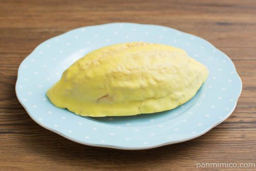 レモンケーキ【ファミリーマート】横から見た図