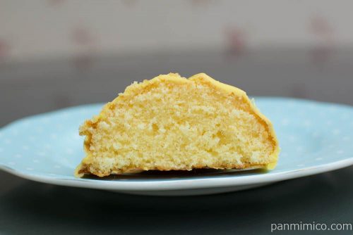 レモンケーキ【ファミリーマート】断面図