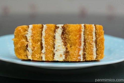 メロンの厚切りロール【ヤマザキ】断面図