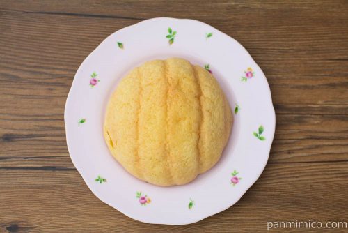 塩バターメロンパン【ヤマザキ】上から見た図