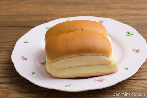 東京牛乳ミルククリームサンド【第一パン】横から見た図