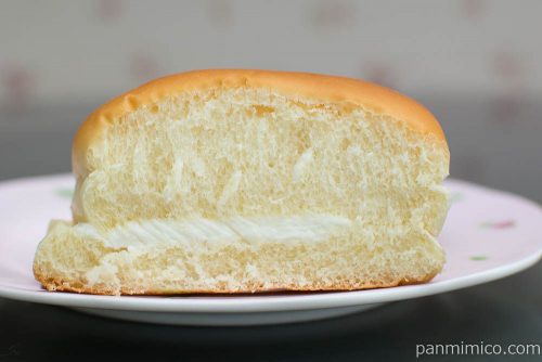 東京牛乳ミルククリームサンド【第一パン】断面図