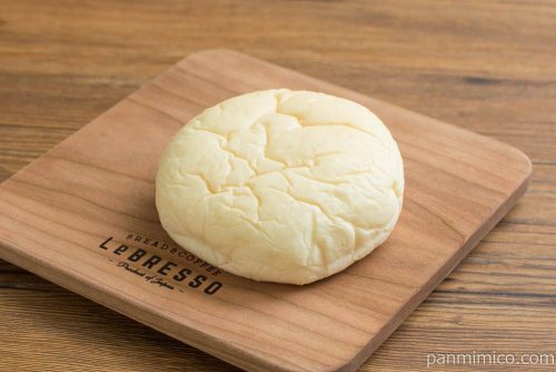 まるいたまごパン【ヤマザキ】横から見た図