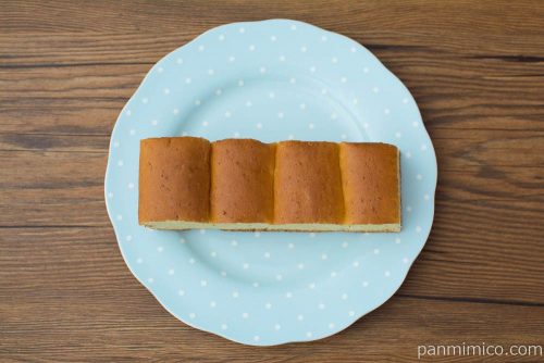 大人の味わい牛乳パン 完熟バナナ＆ココナッツ【Pasco】上から見た図