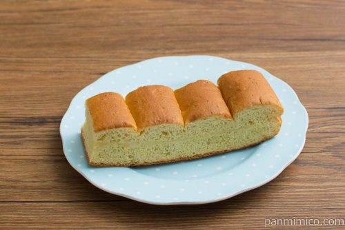 大人の味わい牛乳パン 完熟バナナ＆ココナッツ【Pasco】横から見た図