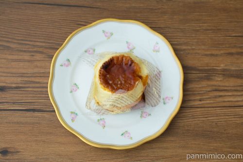 ブリュレパンケーキ【ファミリーマート】上から見た図