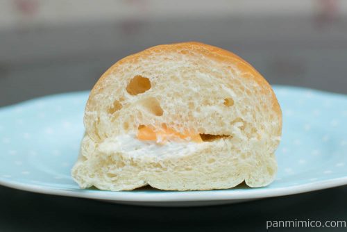 富良野メロンコッペ【フジパン】断面図