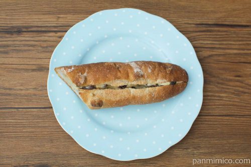ブーランジェリーミヤタ＆KOBE 1er Bakery Market　ラムレーズンサンド　上から見た図