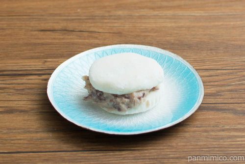 あんバタークリームサンド【ファミリーマート】横から見た図