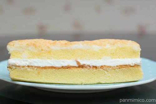 ビスケットサンドケーキ【ヤマザキ】断面図