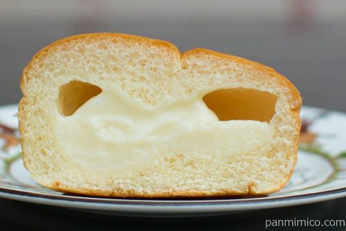 しあわせ届ける豆乳くりぃむぱん【神戸屋】断面図