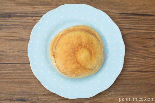 塩バニラメロンパン【ローソン】上から見た図