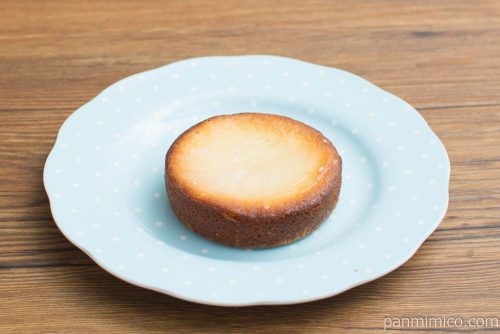 3種の食感を楽しむレモンチーズタルト【ファミリーマート】横から見た図