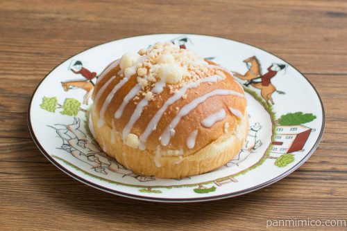 ダブルクリームのブリオッシュ【セブンイレブン】横から見た図