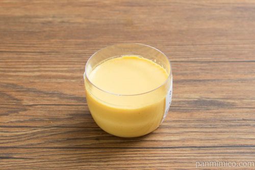 和三盆のプリン【ローソン】横から見た図