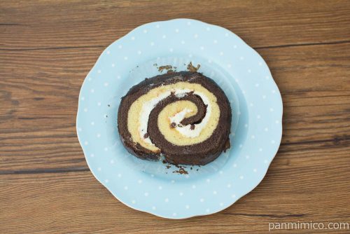 チョコバナナの厚切りロール【ヤマザキ】上から見た図