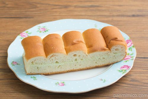 牛乳パン 信州シャインマスカット【Pasco】横から見た図