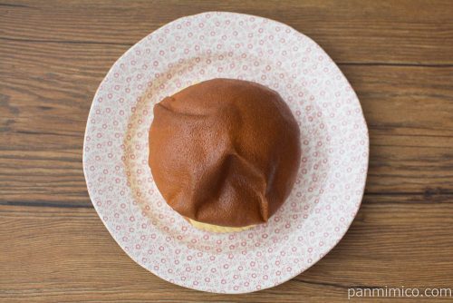 ７Ｐ　クリームサンドブールパン【セブンイレブン】上から見た図