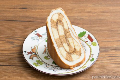 ほうじ茶ラテシャルロット【神戸屋】横から見た図