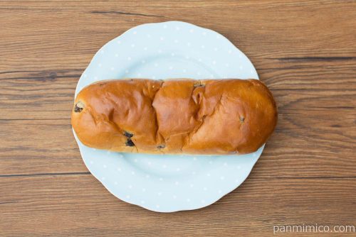 コッペパン ぶどう（シュガーマーガリン）【ヤマザキ】上から見た図