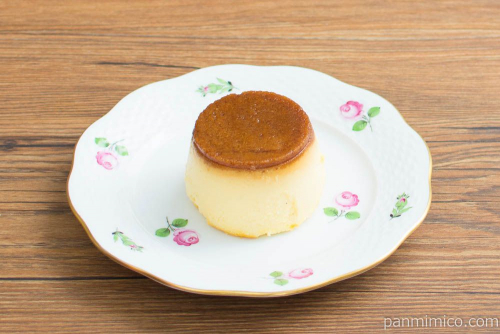 プリン！？なチーズケーキ【ファミリーマート】横から見た図