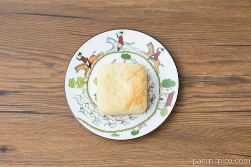 チャーシューメロンパン【ローソン】上から見た図