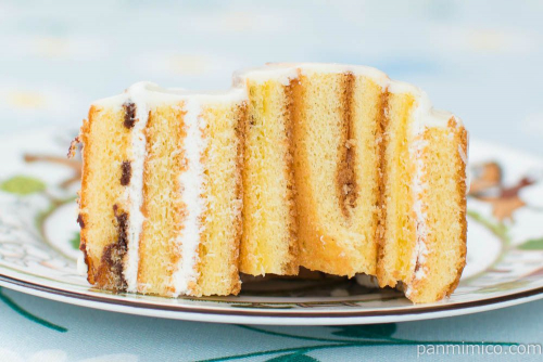 シナモンロールケーキ【Pasco】断面図