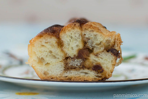 カフェモカブレッド【ファミリーマート】断面図