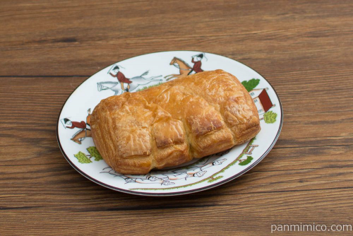 キャラメルバナナ【神戸屋】横から見た図