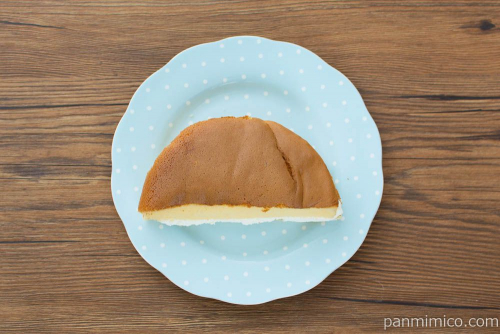 たっぷりクリームのシフォンサンド【ヤマザキ】上から見た図