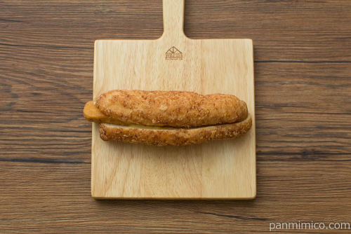 はみでるスティックバーガー鶏の竜田揚げ【ローソン】上から見た図