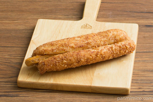 はみでるスティックバーガー鶏の竜田揚げ【ローソン】横から見た図