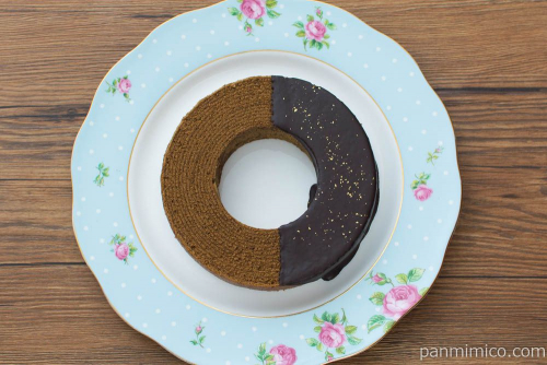 【ダートコーヒー】金澤珈琲ばうむ（金箔+チョコ）上から見た図