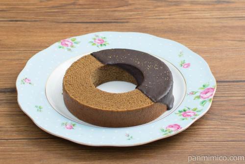 【ダートコーヒー】金澤珈琲ばうむ（金箔+チョコ）横から見た図