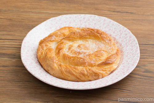 Ａ．Ｔ．フィールドデニッシュ【ヤマザキ】横から見た図