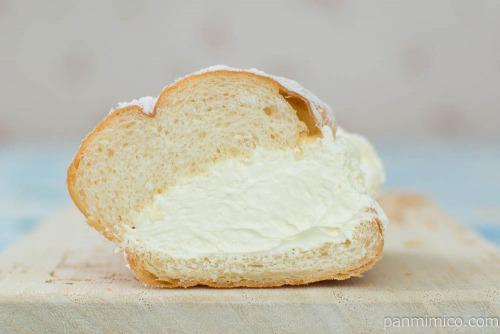 揚げパン ホイップ【ローソン】断面図