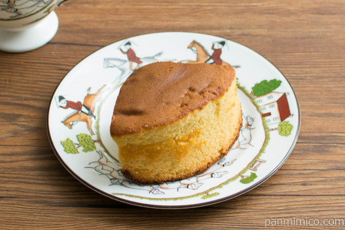 バターカステラ【セブンイレブン】横から見た図