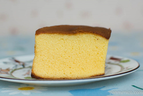 バターカステラ【セブンイレブン】断面図